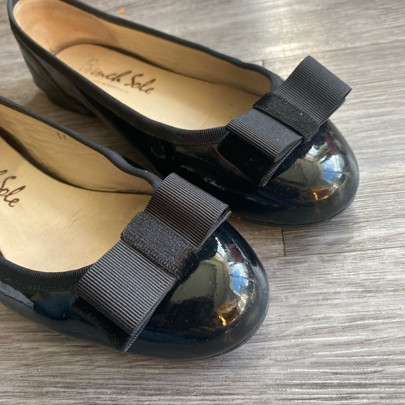 French Sole Black Leather Ballerina Shoe with Ribbon Bow - Picture 5 of 7